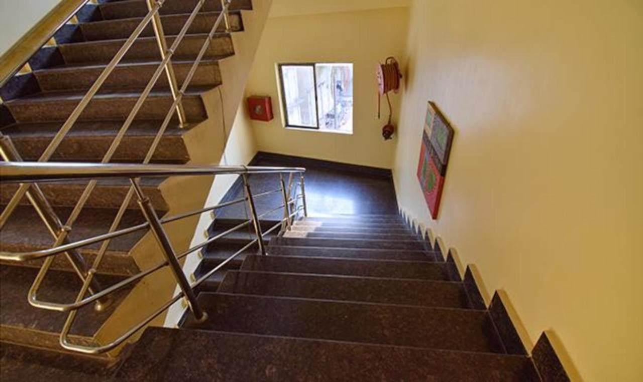 Fabhotel Rr Suites Guwahati Exterior foto