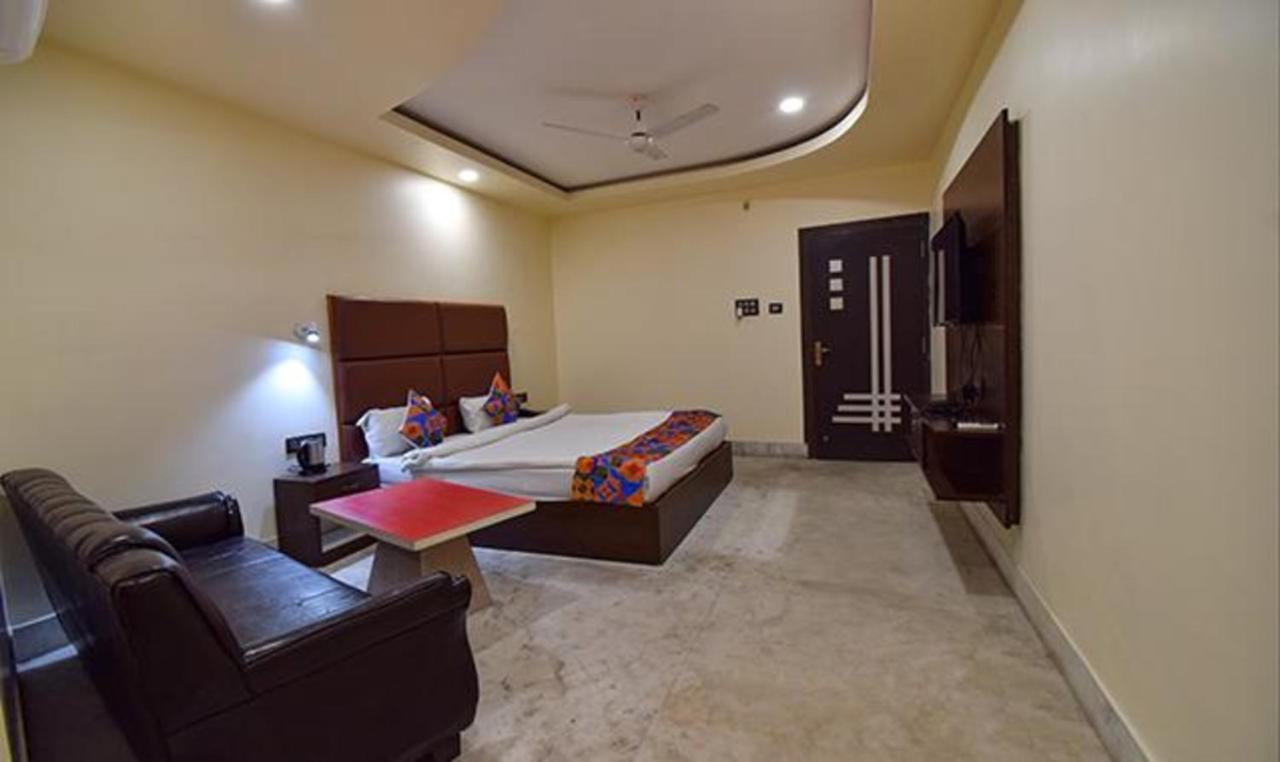 Fabhotel Rr Suites Guwahati Exterior foto