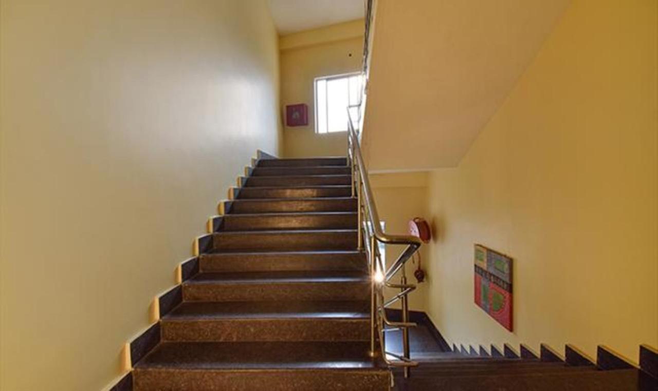 Fabhotel Rr Suites Guwahati Exterior foto